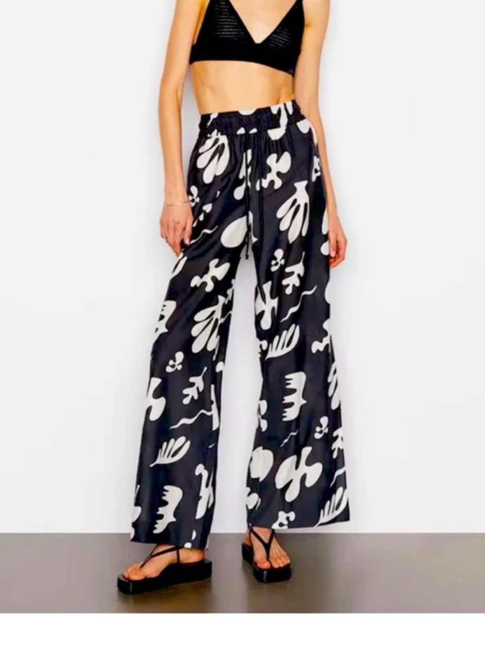 Frame Denim Abstract Wide Leg Printed Satin Pants - Black & White